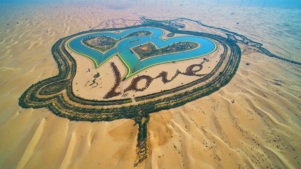 love lake dubai 9a9c2834d7