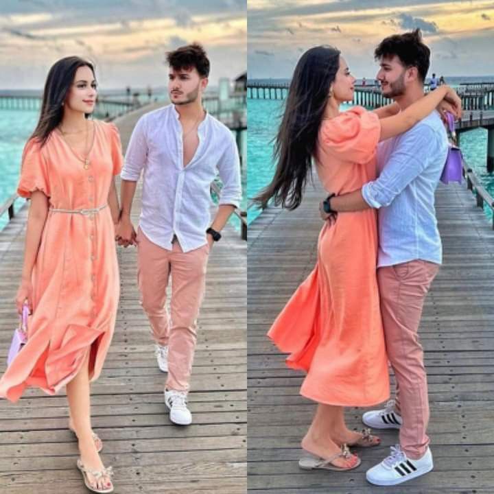 Couple Photoshoot Ideas 2025: Poses, Locations & Tips 3 Clothing Tips for Couples