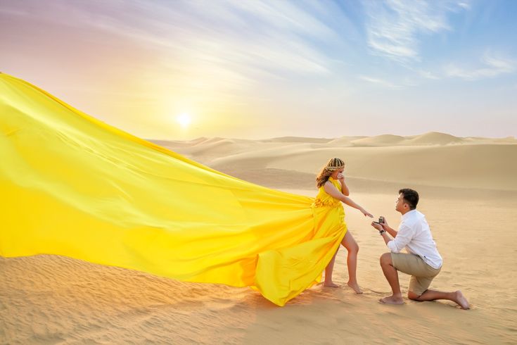 Professional Proposal Photographer in Dubai for Surprise Engagements 2 Why Hire a Professional Proposal Photographer in Dubai?